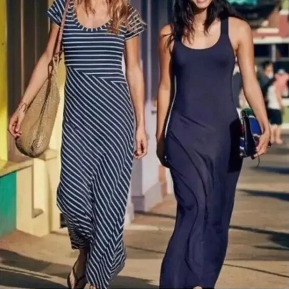 Athleta Makai Maxi Dress Size S Navy White Striped Short Sleeve Cotton Blend